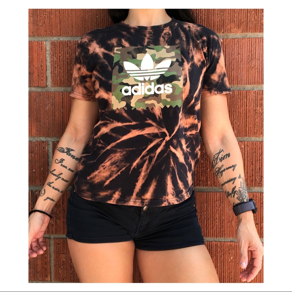 Adidas reverse tie dye tee